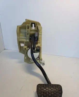 BMW 5 E60 E61 Brake pedal 6759947