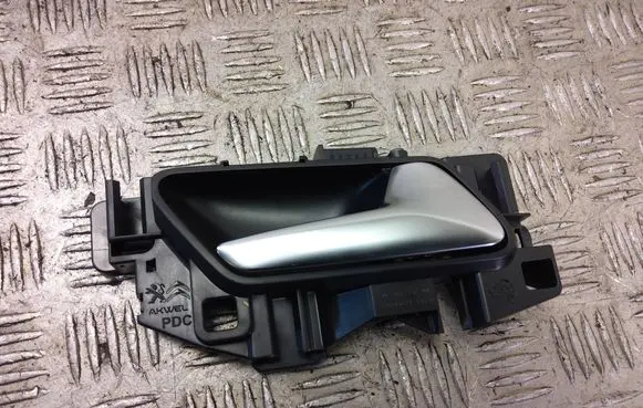Opel Corsa F Front door interior handle 98201552