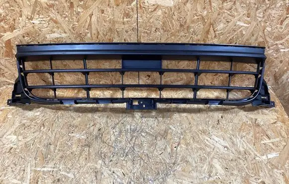 Front bumper lower grill