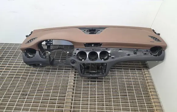 Mercedes-Benz CLA C117 X117 W117 Dashboard 