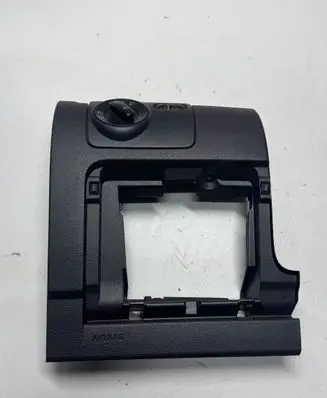 Volkswagen Golf VI Dashboard lower bottom trim panel 5K1858365C 5K1858367C