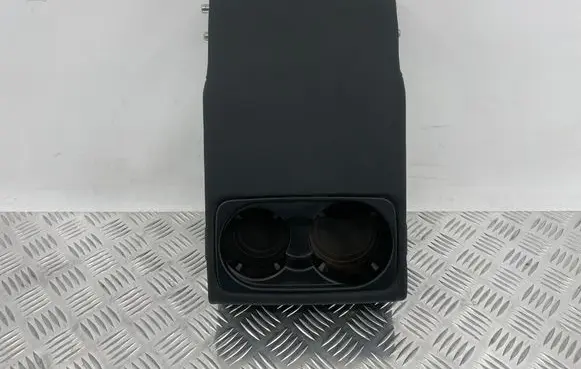 Mercedes-Benz GLE AMG (W166 - C292) Rear seat armrest 