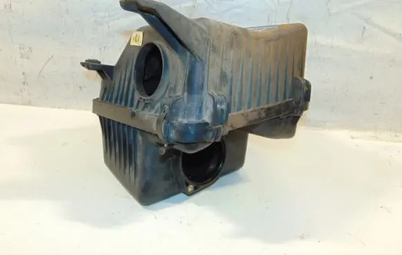 KIA Sorento Air filter box 281103E200