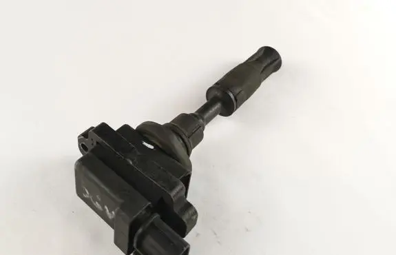 Suzuki Grand Vitara I High voltage ignition coil 3341077E2