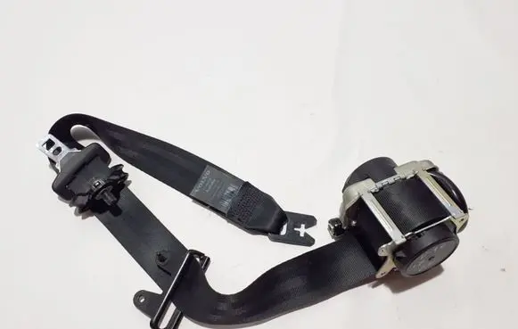 Volvo V40 Front seatbelt 31484536