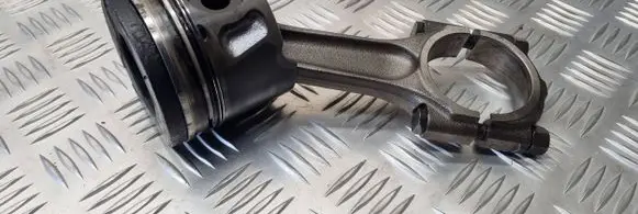 Citroen C4 I Picasso Piston with connecting rod