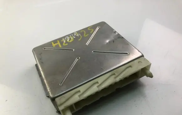 Volvo V70 Gearbox control unit/module P09480761
