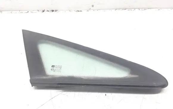 Opel Zafira B Front triangle window/glass 43R007951 E000255