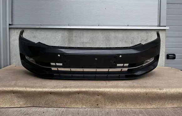 Volkswagen PASSAT B8 Front bumper LB7R