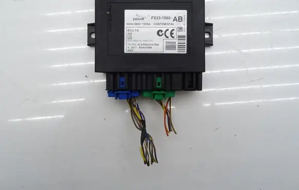 Jaguar XF X250 Central body control module FX231560AB 5WK45692LT83SA KR55WK47594