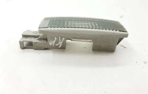 Volkswagen PASSAT B5 Front seat light 3B0947113