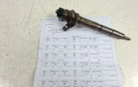 Volkswagen PASSAT CC Fuel injector 03L130277J