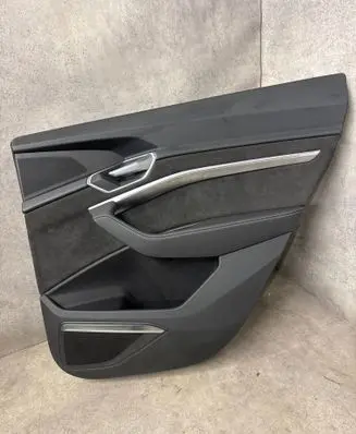 Audi e-tron Rear door card panel trim 19743048 4KE868066