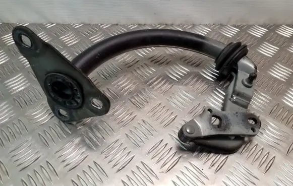 BMW 7 E65 E66 Tailgate/trunk/boot hinge 8240339