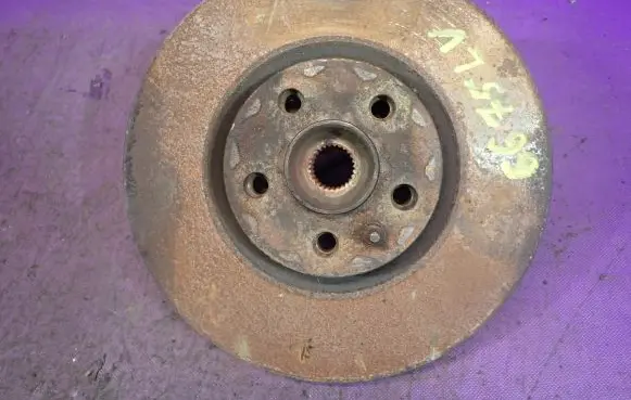 Fiat Ulysse Front wheel hub spindle knuckle