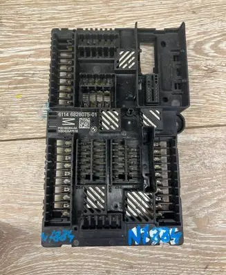 BMW X3 G01 Fuse module 6828075 P00166264AA