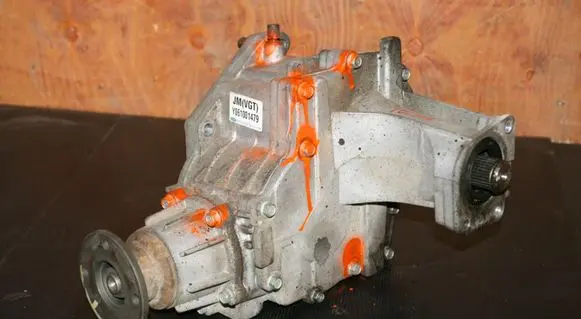 Hyundai Tucson JM Gearbox transfer box case Y070700182