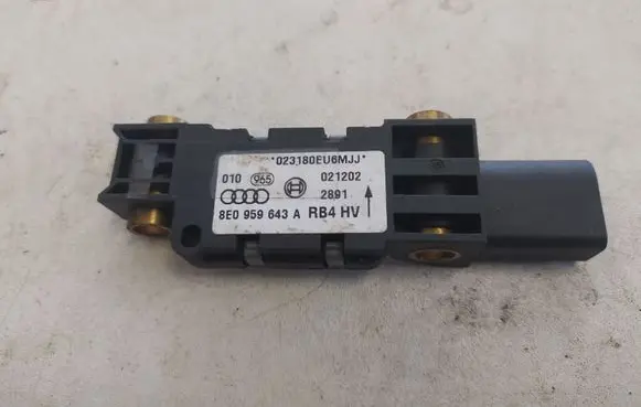 Audi A6 S6 C5 4B Airbag deployment crash/impact sensor 8E0959643A