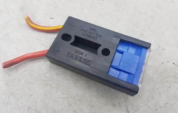 Audi A6 S6 C6 4F Fuse 8A0937530