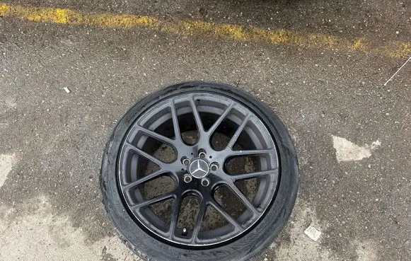 Mercedes-Benz SL R231 R20 alloy rim J2530