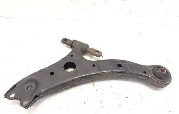 Toyota Camry Front lower control arm/wishbone