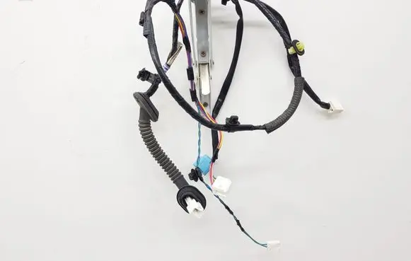 Subaru Legacy Rear door wiring loom 81823AL01B