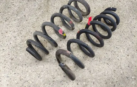 KIA Stinger Rear coil spring 55330J5050