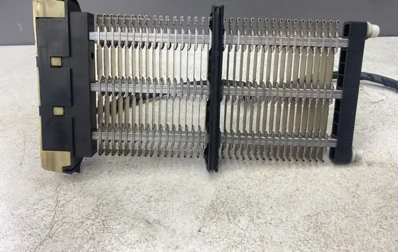 Nissan Pathfinder R51 Electric cabin heater radiator VP5NFH18K463A