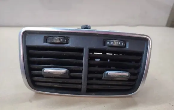 Audi A6 S6 C7 4G Rear air vent grill 4G0819203