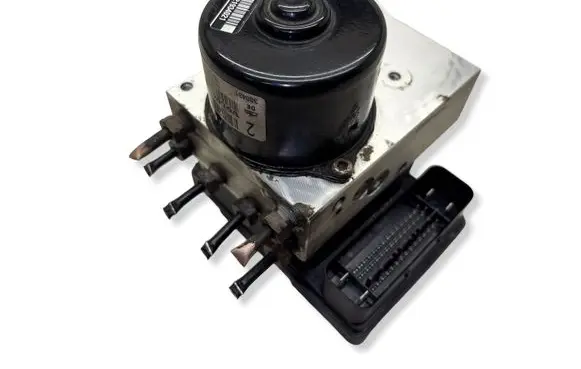 Volvo XC90 ABS Pump 8671224