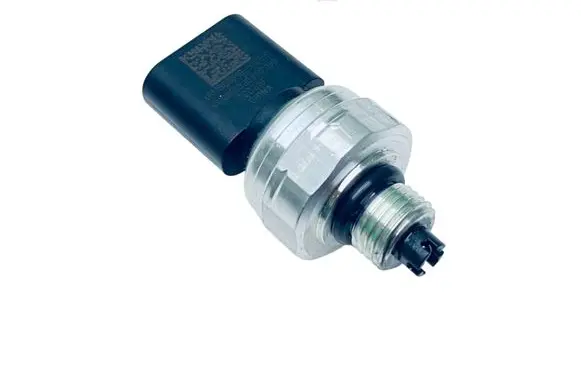 Tesla Model Y Air conditioning (A/C) pressure sensor 158161000D