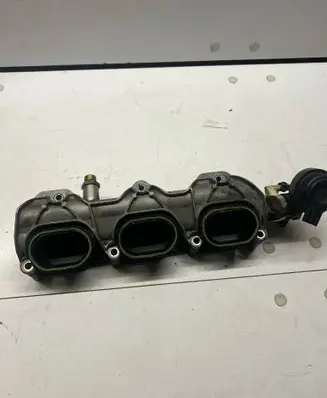 Audi S5 Intake manifold 06E133346C