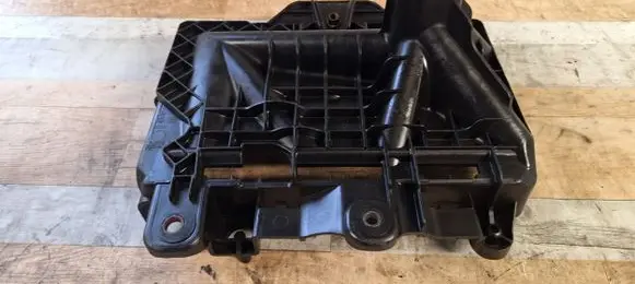 Volkswagen Fox Battery tray 6Q0915331D