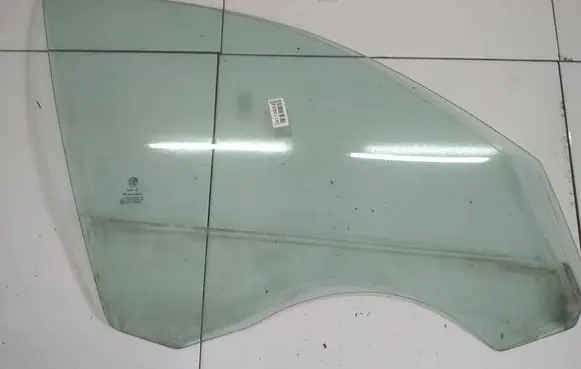 Alfa Romeo 159 Front door window glass four-door AS2
