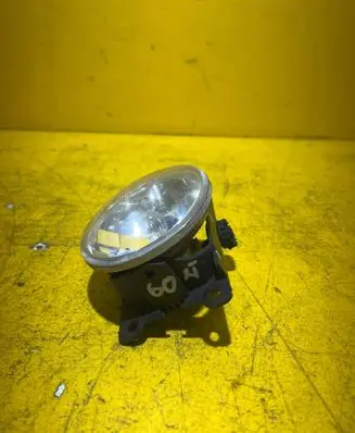 Citroen C3 Picasso Front fog light 9685425180