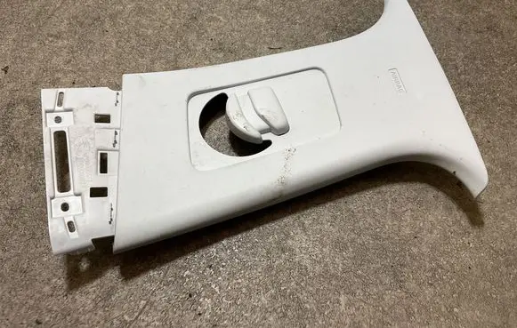 Opel Grandland X (B) pillar trim (top) 