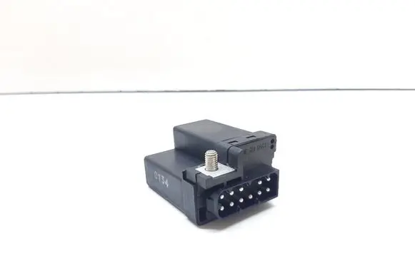 BMW 3 E46 Glow plug pre-heat relay 2246919
