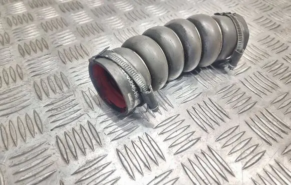 Intercooler hose/pipe