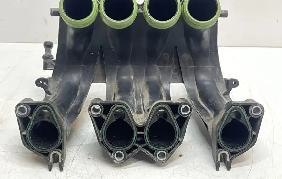 Volkswagen Golf VI Intake manifold 06A13320 10123820327
