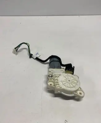 Mercedes-Benz E W211 Front door window regulator motor A2118202942 993626101