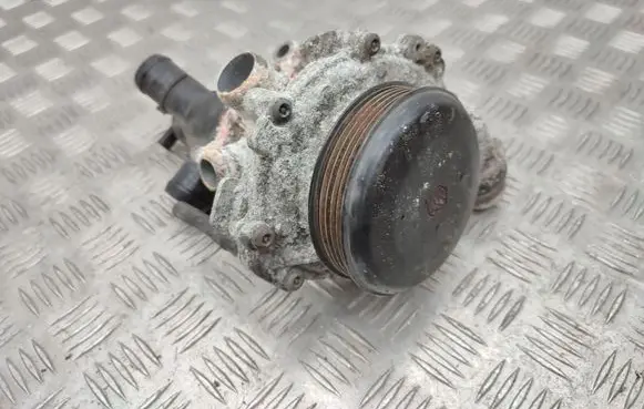 Mercedes-Benz CLA C117 X117 W117 Water pump A6512000501