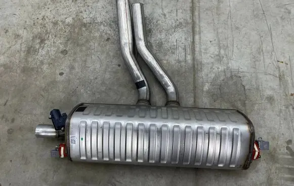 Porsche Cayenne (9Y0 9Y3) Rear muffler/silencer tail pipe 4m4253611m 4m4253601ag