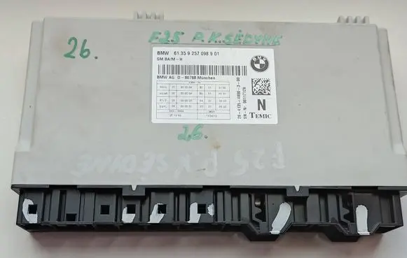 BMW X3 F25 Seat control module 9257098 61359257098