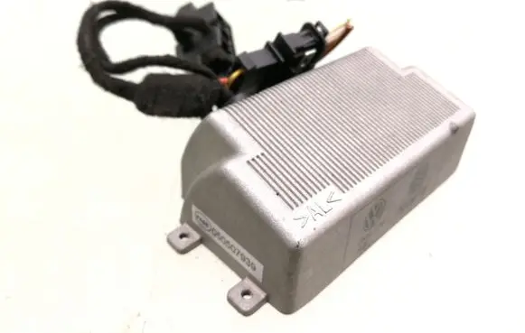 Volkswagen PASSAT B6 Voltage converter inverter 3C0907155