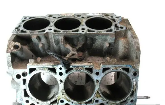 Chrysler Pacifica Engine block EGN04792660AB
