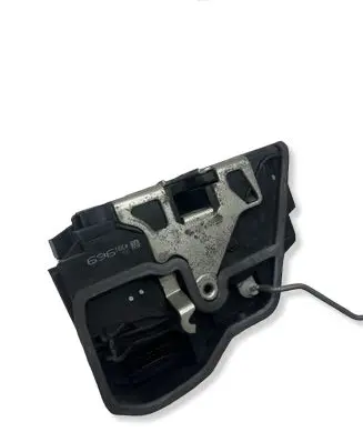 BMW 7 E65 E66 Front door lock 