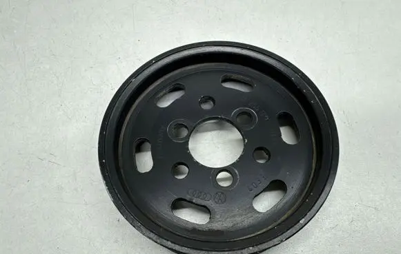 Volkswagen PASSAT B7 Power steering pump pulley 038145255B