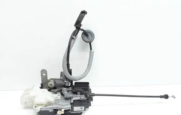 Volvo V40 Front door lock 31391824