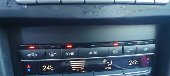 Mercedes-Benz E W212 Climate control unit A2129006627 A2129016906 2129006627