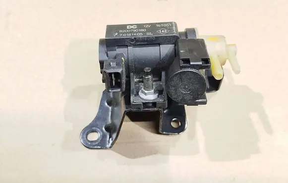 Renault Trafic III (X82) Turbo solenoid valve 8200790180 70181405 149576616R